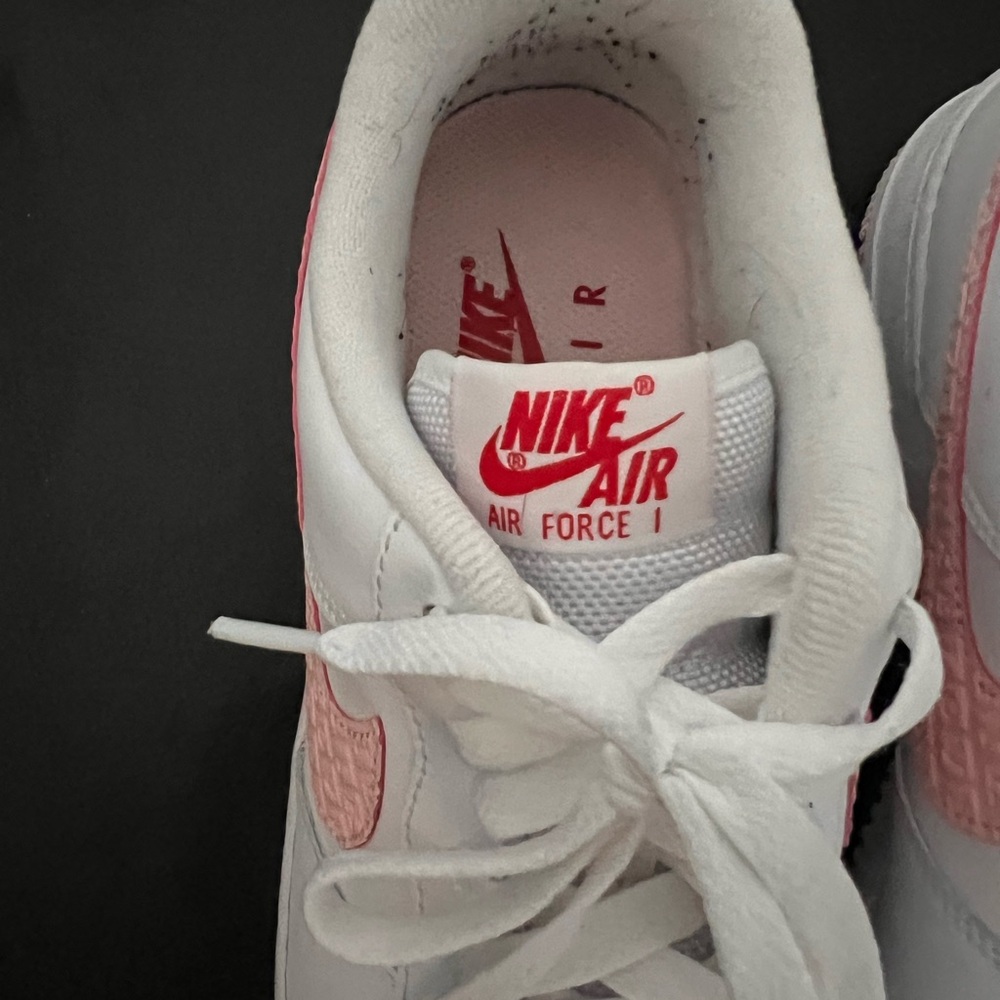 Nike Women’s White and Light Pink Air Force 1 Sneakers - Picture 8 of 9